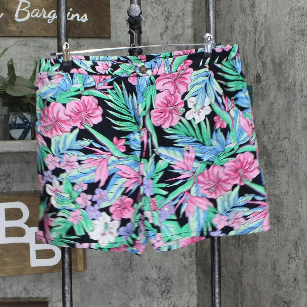 NWT Wild Fable Womens Chino Bermuda Shorts 84665678 XL Black Tropical Print - Picture 2 of 7